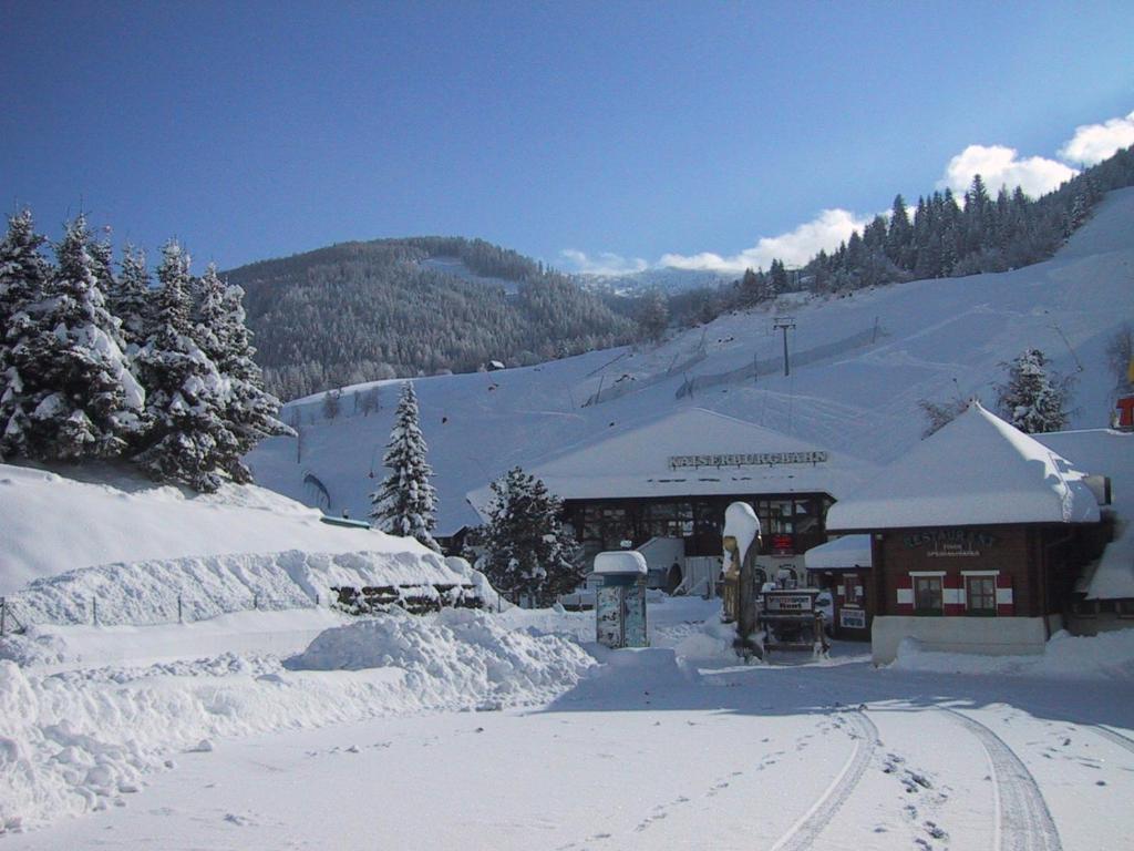 Bed and Breakfast Gaestehaus Sagmeister à Bad Kleinkirchheim Extérieur photo